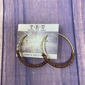 TRU GOLD AND BROWN HOOP EARRINGS YJ24